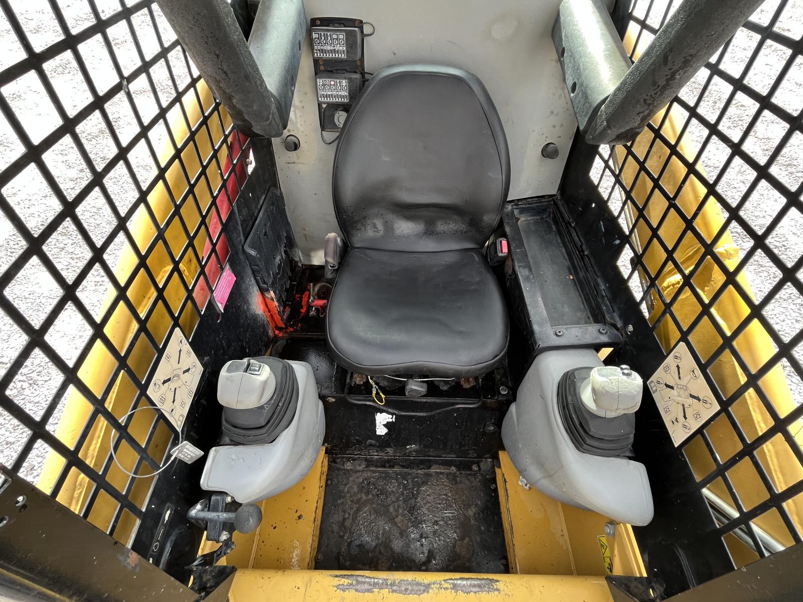 ./imagenes/INVOICE/2019/16885/MINICARGADOR CATERPILLAR 226B3 (3).JPG